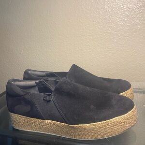 VINCE Women’s Black Slip-On Shoes